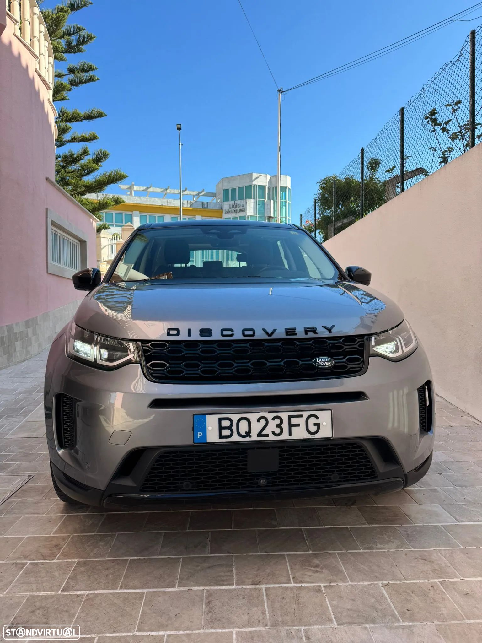 Land Rover Discovery - 1