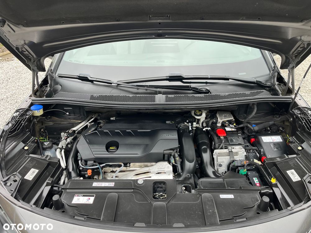 Peugeot 3008 1.6 PureTech Hybrid4 PHEV GT Pack S&S EAT8 - 39