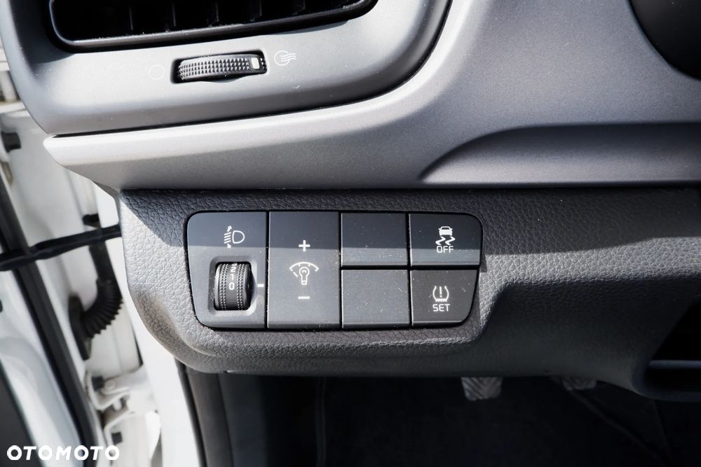 Kia Stonic 1.4 L - 15