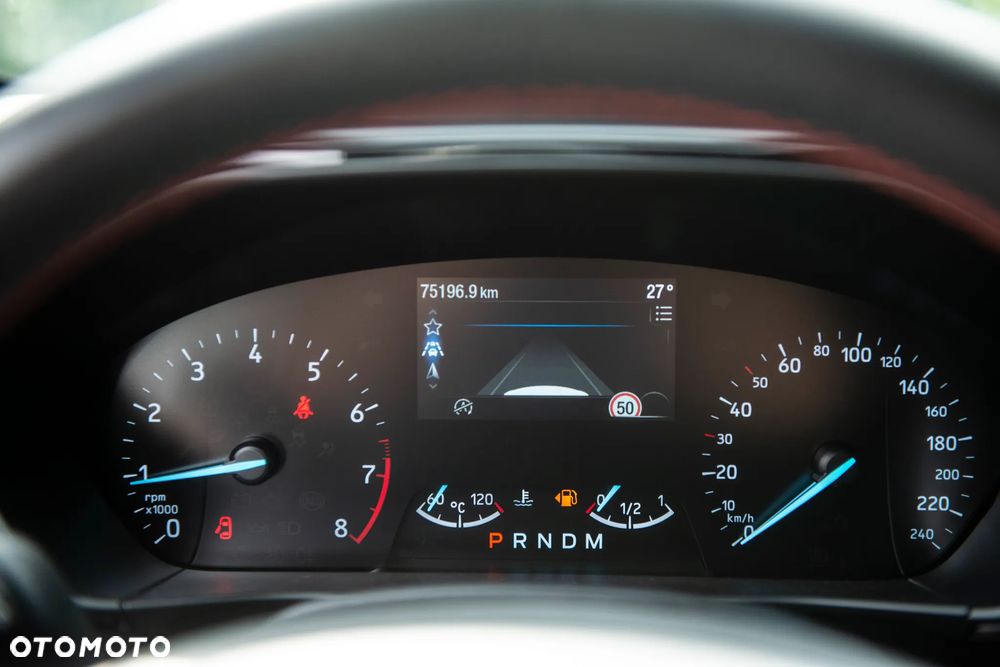 Ford Focus 1.0 EcoBoost Hybrid ST-LINE - 21