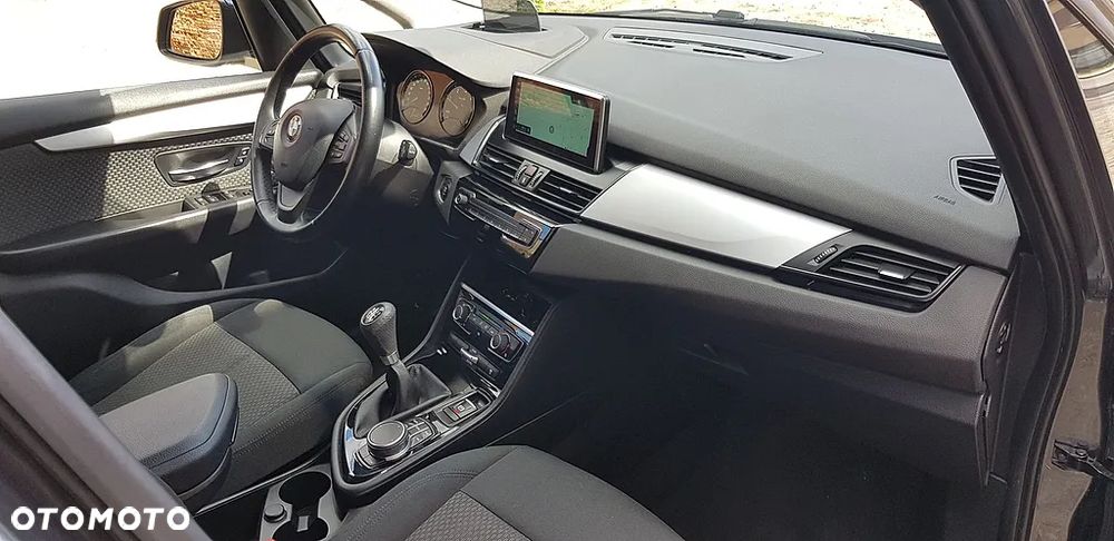 BMW Seria 2 216d Active Tourer - 16