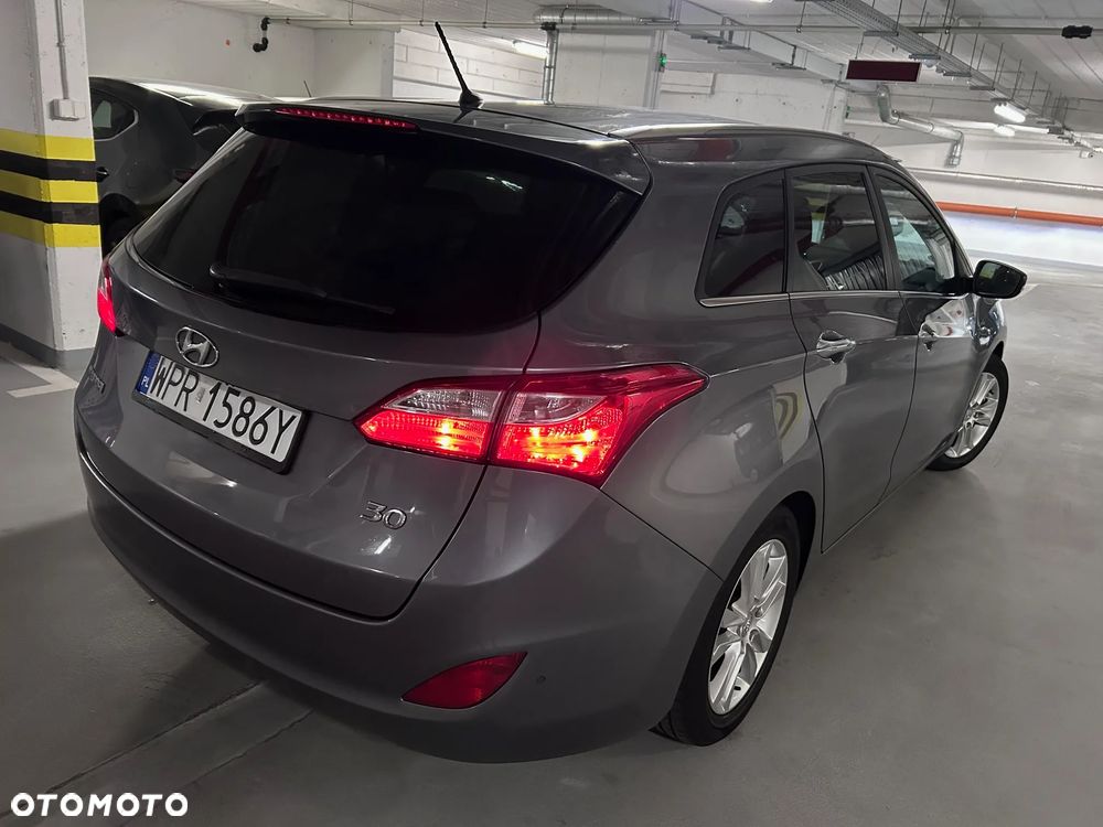 Hyundai i30 blue Kombi 1.6 GDi Style - 8