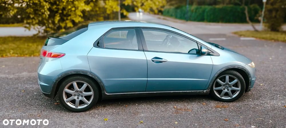 Honda Civic 1.8 Executive NAVI - 6