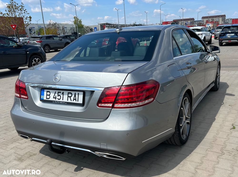 Mercedes-Benz E 220 BlueTEC 4MATIC 7G-TRONIC Avantgarde - 4