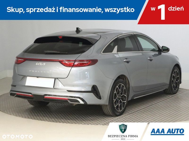 Kia ProCeed - 7