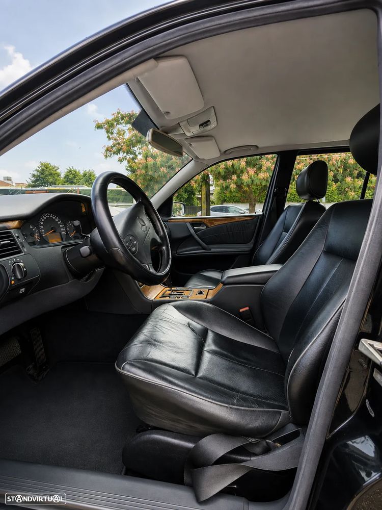 Mercedes-Benz E 270 - 9