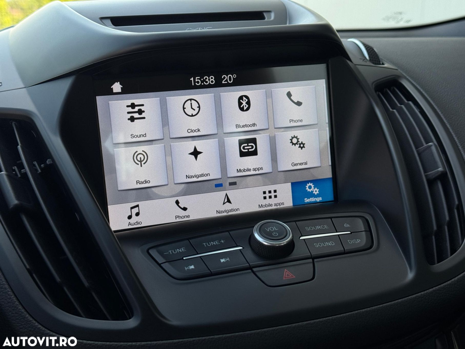 Ford Kuga - 13