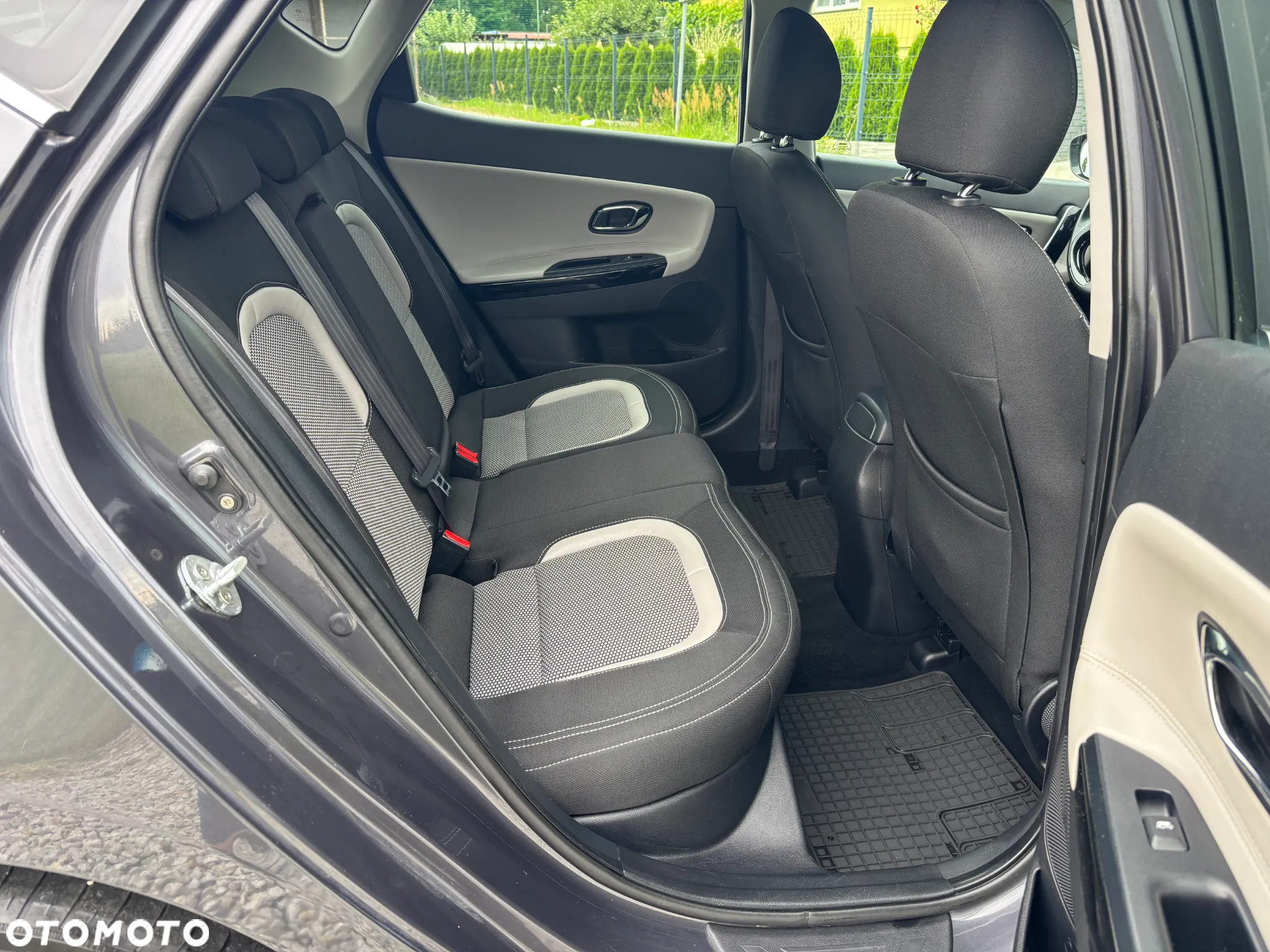 Kia Ceed Cee'd 1.6 CRDi M - 10