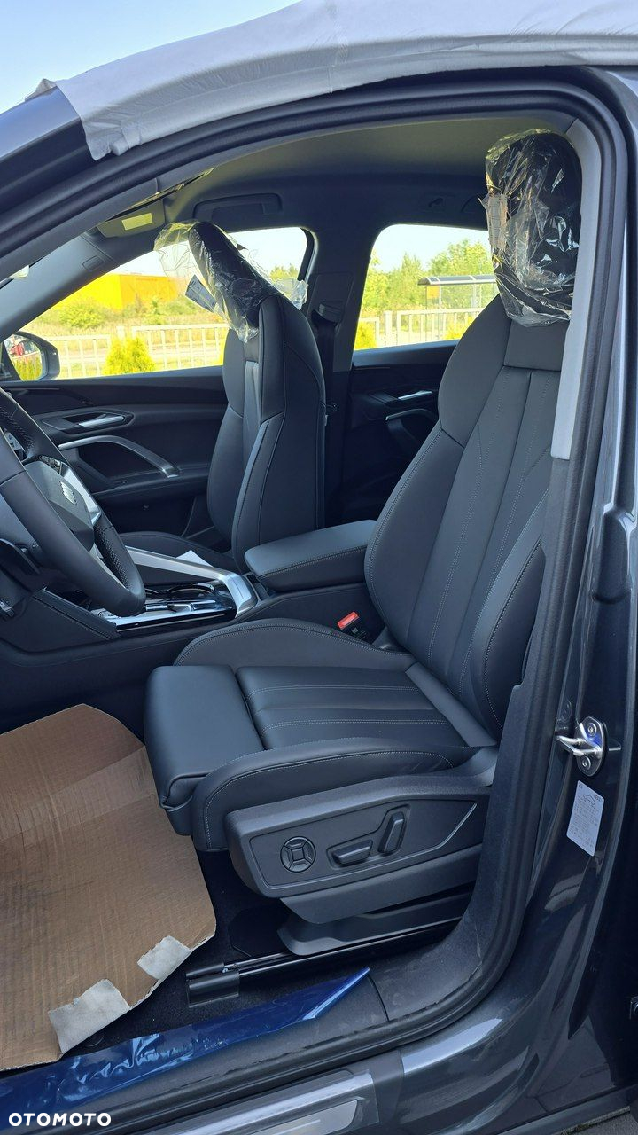 Audi Q5 Sportback - 8