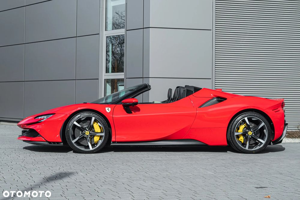 Ferrari SF90 Spider - 6
