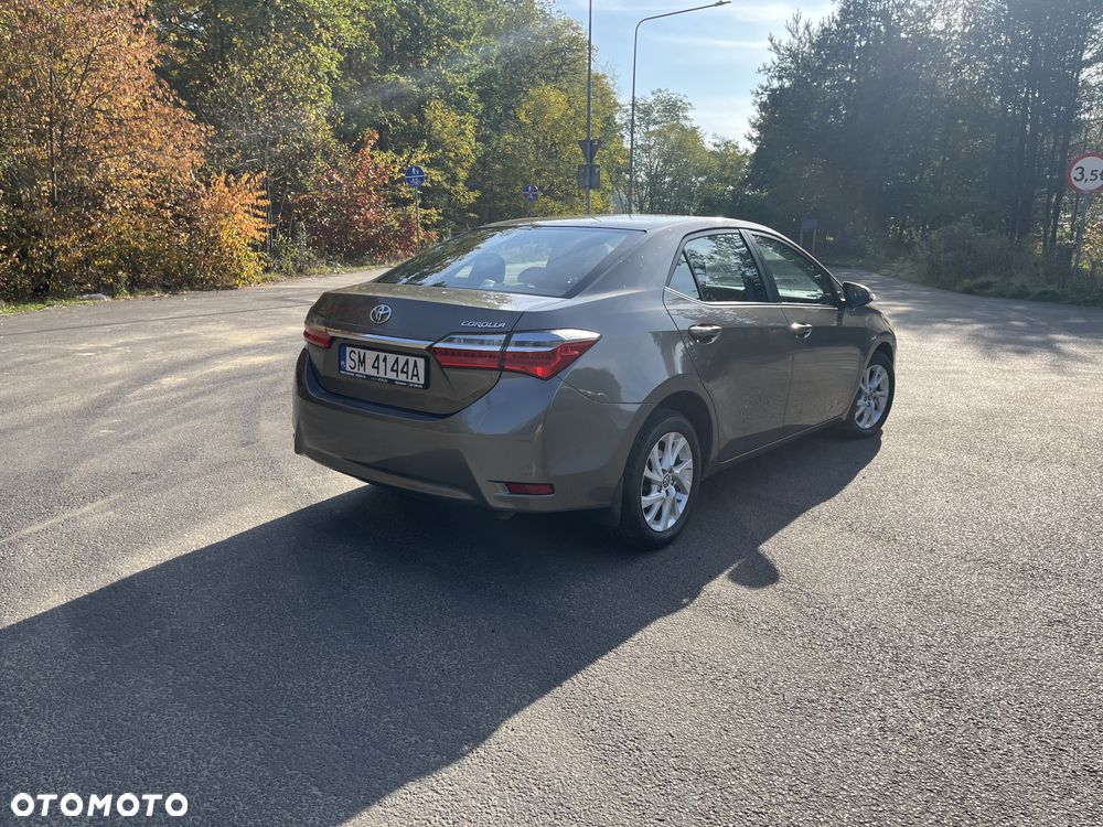 Toyota Corolla - 15