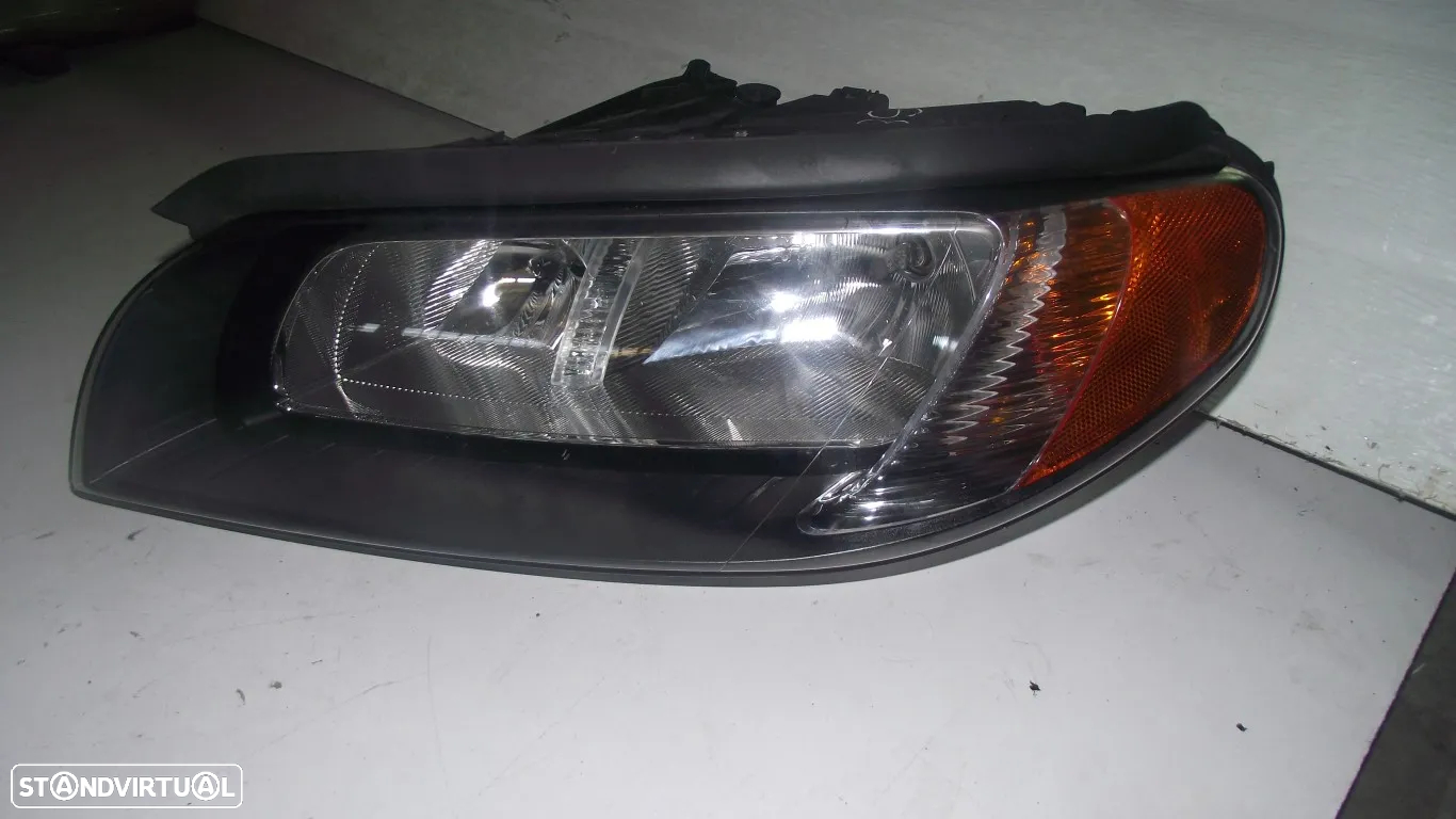 Farol Esquerdo Volvo S80 / V70 / XC70 - 2007 / 2016 - 2