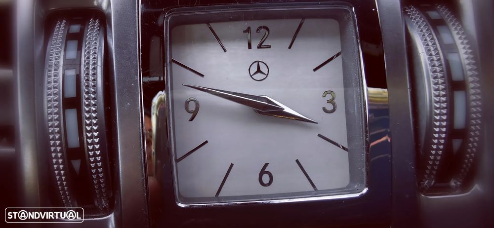 Mercedes-Benz E 250 BlueTEC 4Matic 7G-TRONIC Avantgarde - 22