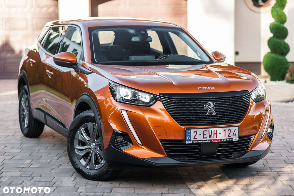 Peugeot 2008 1.2 PureTech Allure Pack S&S - 4