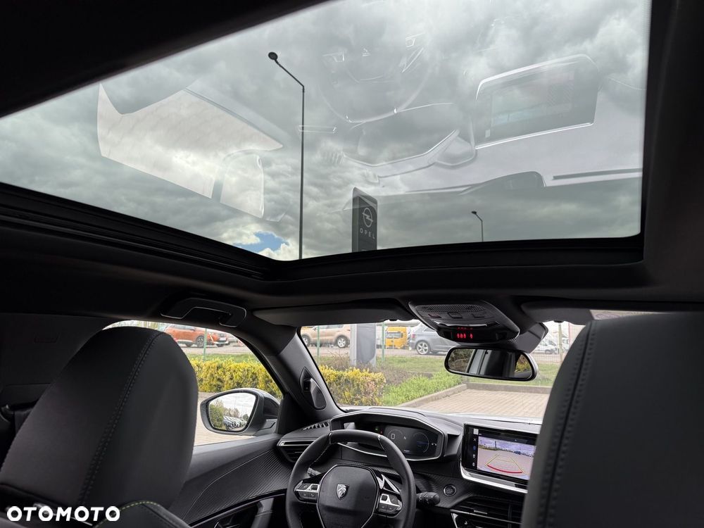 Peugeot 2008 PureTech mHEV GT E-DCS6 - 18