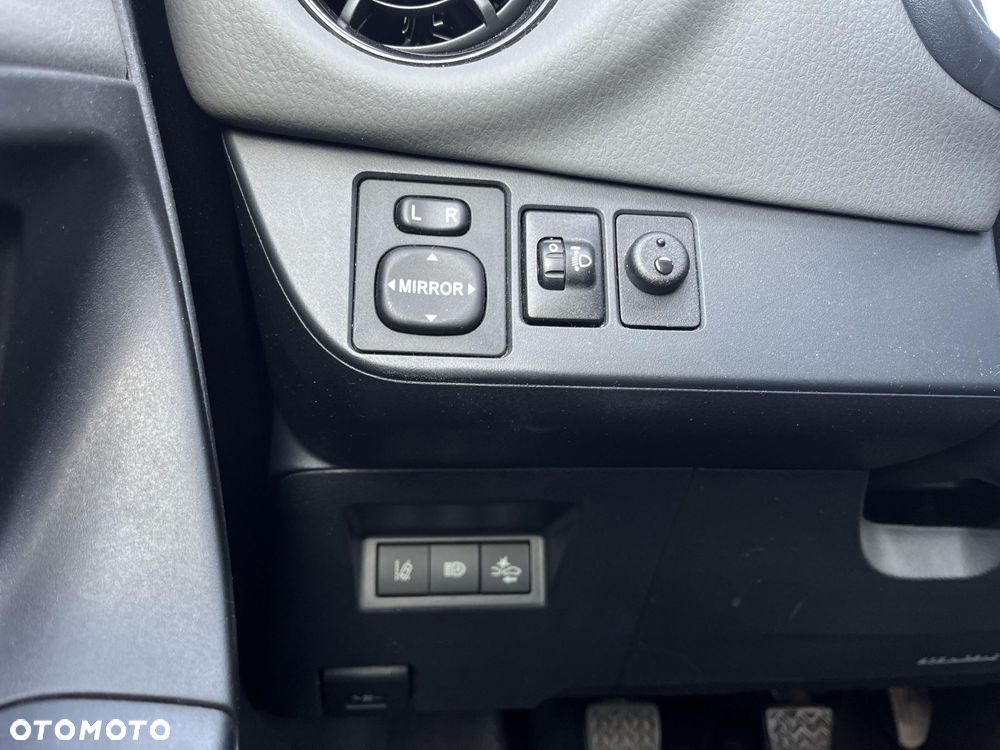 Toyota Yaris 1.5 Premium - 22