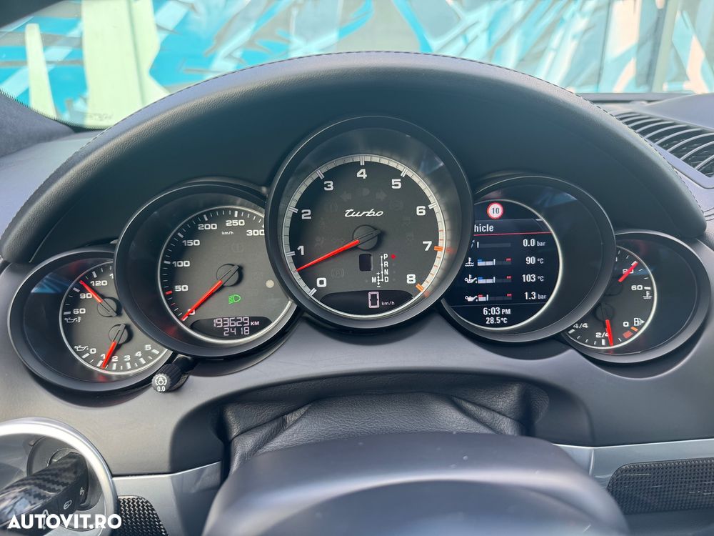 Porsche Cayenne - 19