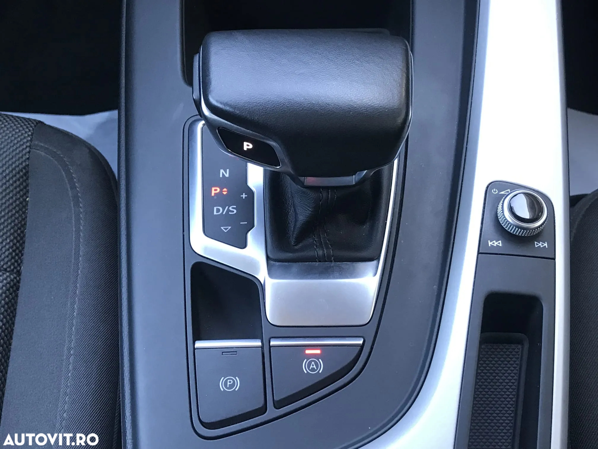 Audi A4 35 TFSI S tronic MHEV Advanced - 28