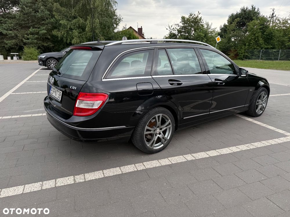 Mercedes-Benz Klasa C 200 T CDI DPF Automatik Elegance - 24