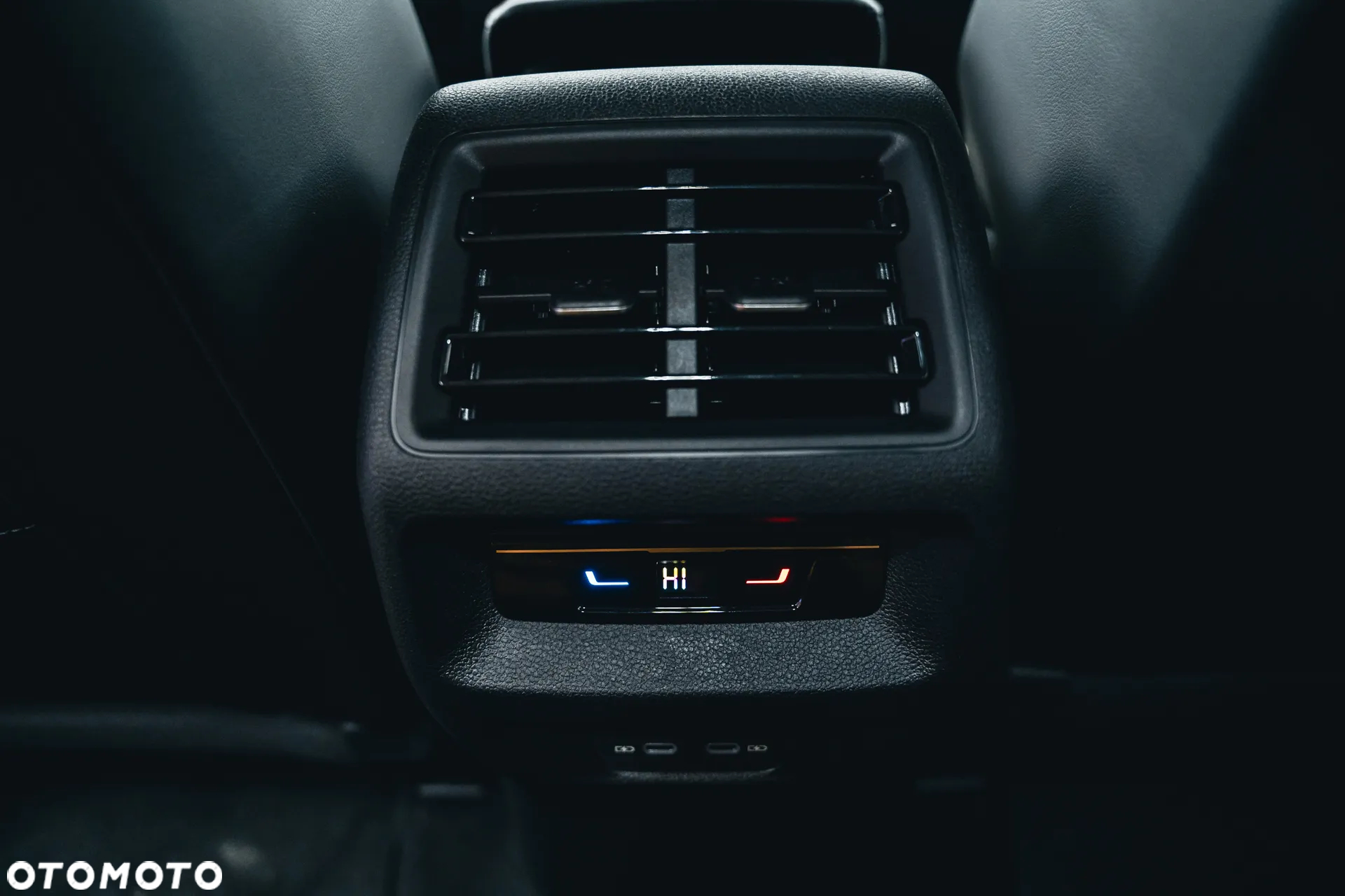 Volkswagen Tiguan 1.5 TSI EVO Elegance DSG - 31
