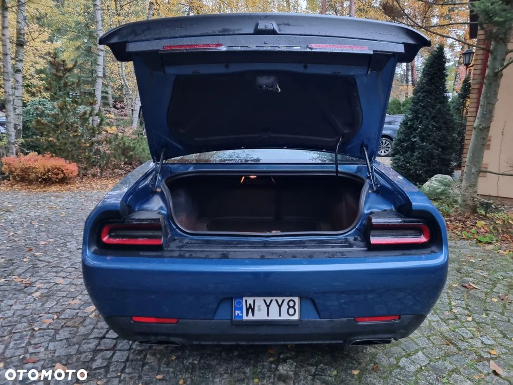 Dodge Challenger 6.4 Scat Pack - 6