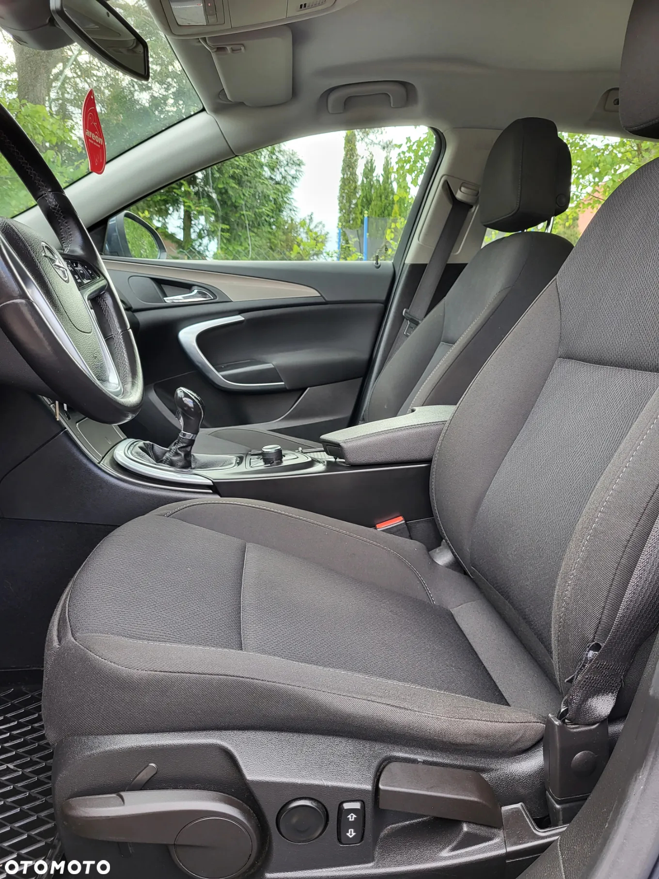 Opel Insignia 1.6 Turbo Sports Tourer Cosmo - 21