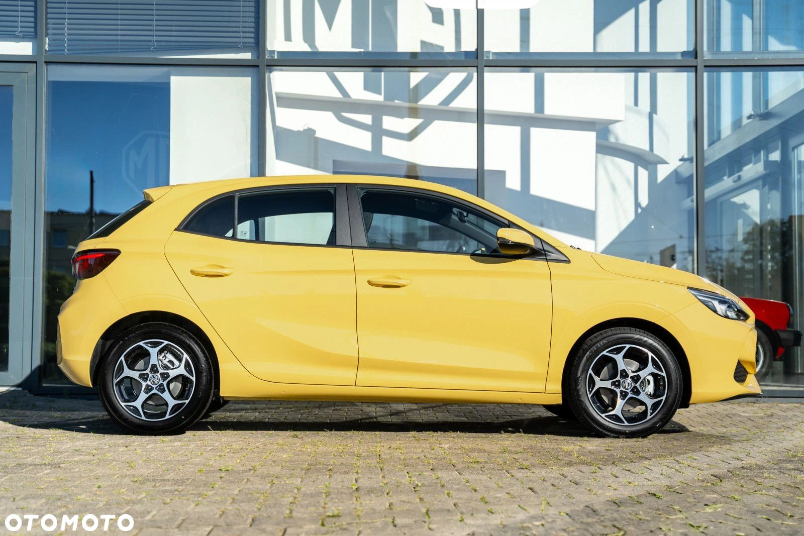 MG MG3 - 3