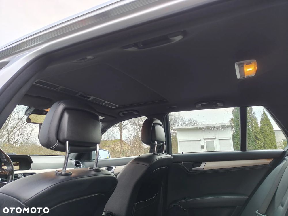 Mercedes-Benz Klasa C 220 CDI 7G-TRONIC Avantgarde Edition - 28