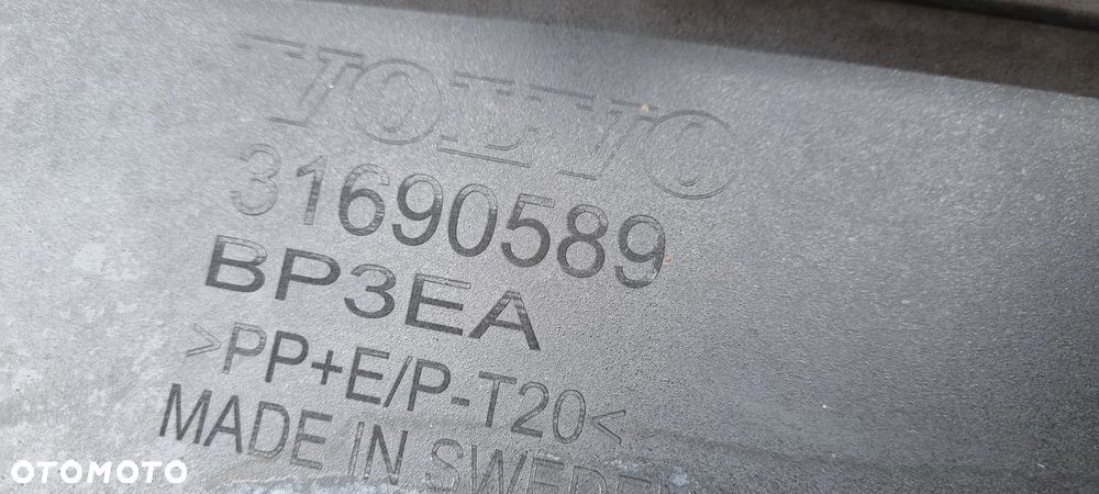 Volvo S60 V60 III 2018- zderzak przód oryginał MH135 - 12