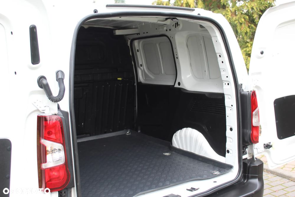 Citroën Berlingo 1.6 hdi 3-Osobowy - 23