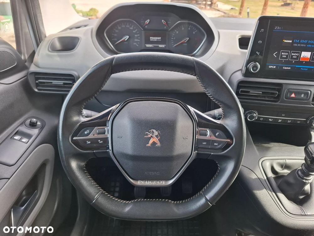 Peugeot Rifter - 19
