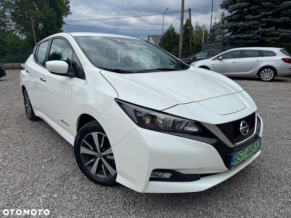 Nissan Leaf 40 kWh N-Connecta - 1