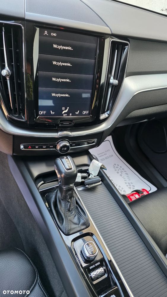 Volvo XC 60 D4 AWD Momentum - 23