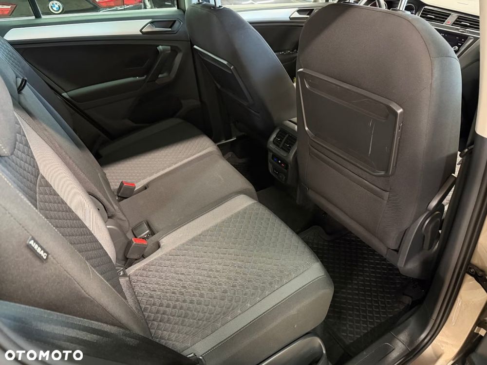 Volkswagen Tiguan - 20