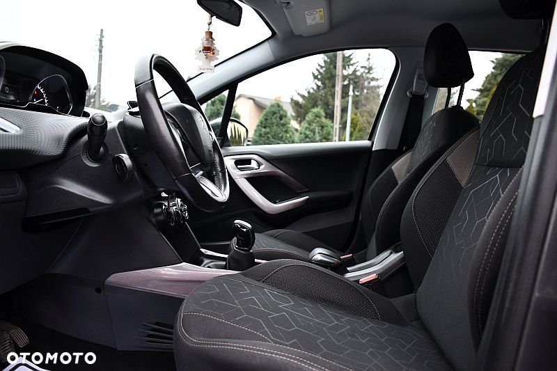 Peugeot 2008 1.6 BlueHDi Style - 10