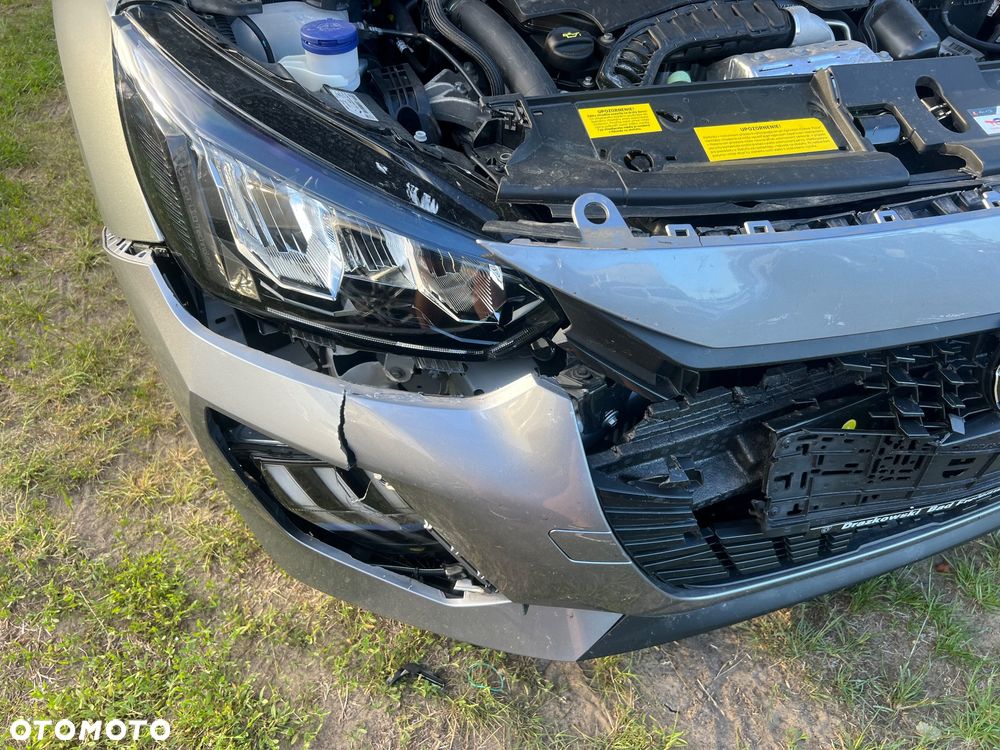 Peugeot 208 PureTech 100 Style - 8