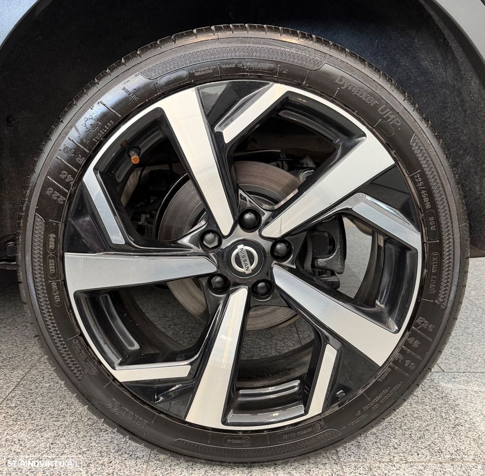 Nissan Qashqai 1.5 dCi N-Connecta J18+Led - 6