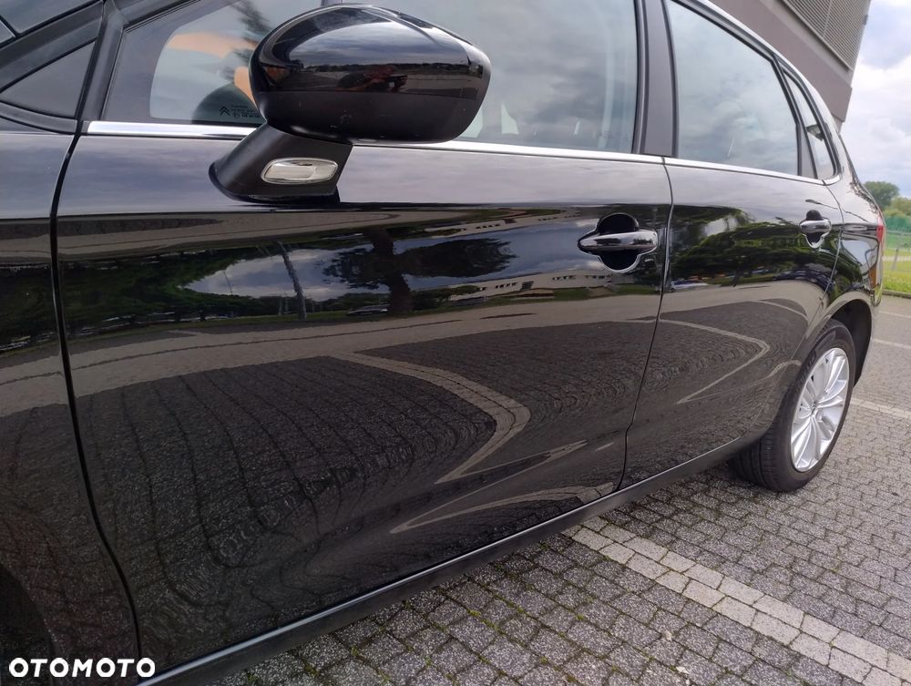 Citroën C4 VTi 95 Attraction - 33
