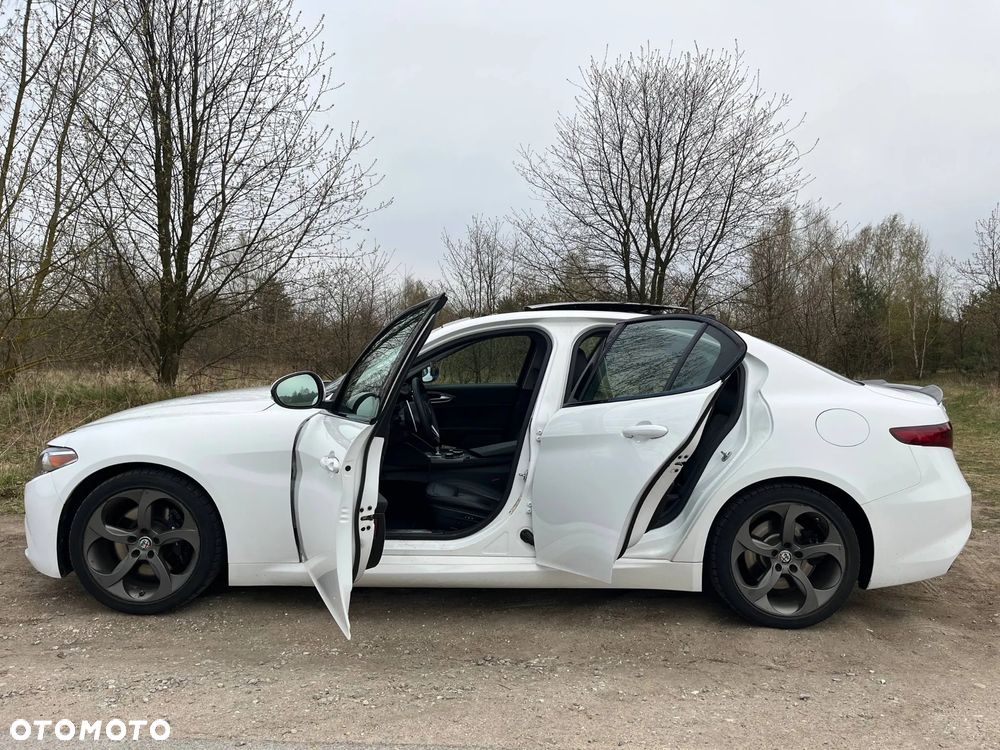 Alfa Romeo Giulia 2.0 Turbo Veloce - 18