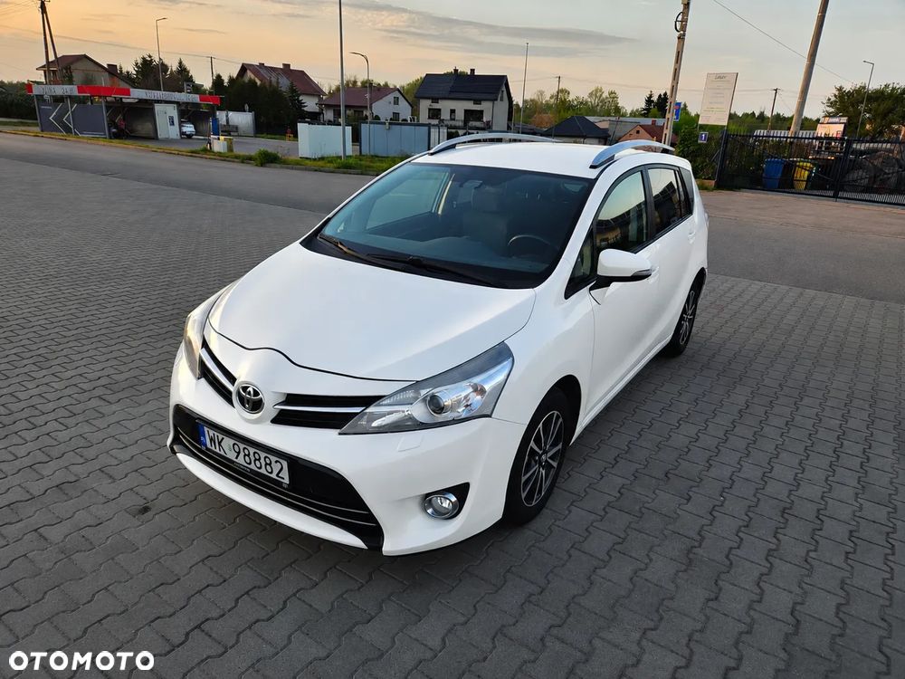 Toyota Verso 1.6 D-4D Premium 7os EU6 - 1