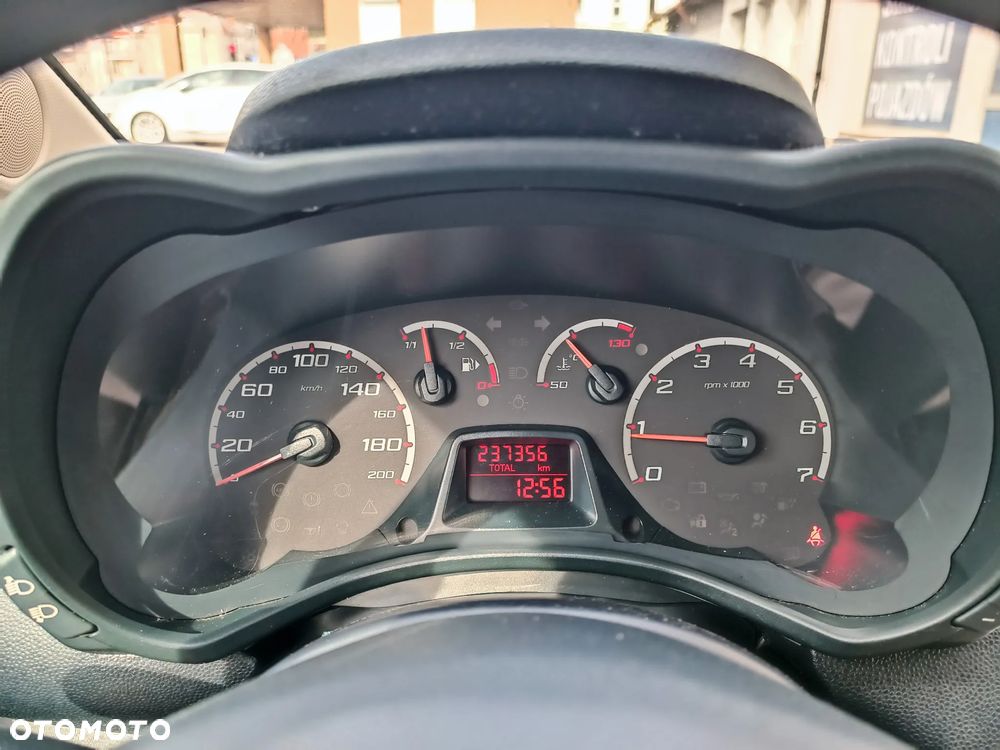 Ford KA 1.2 Trend - 16