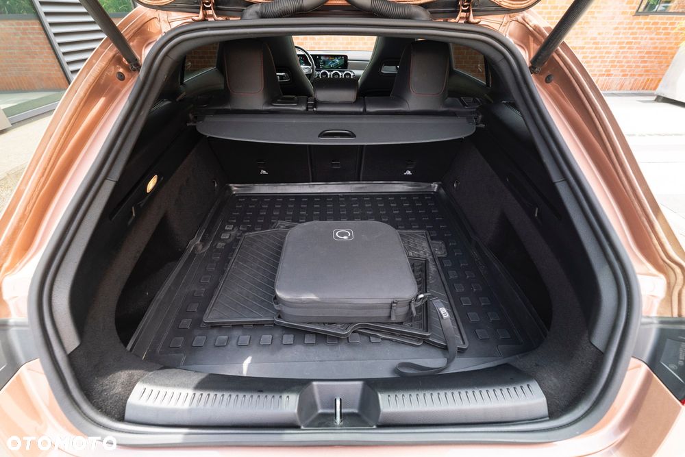 Mercedes-Benz CLA 250 e PHEV AMG Line 8G-DCT - 30