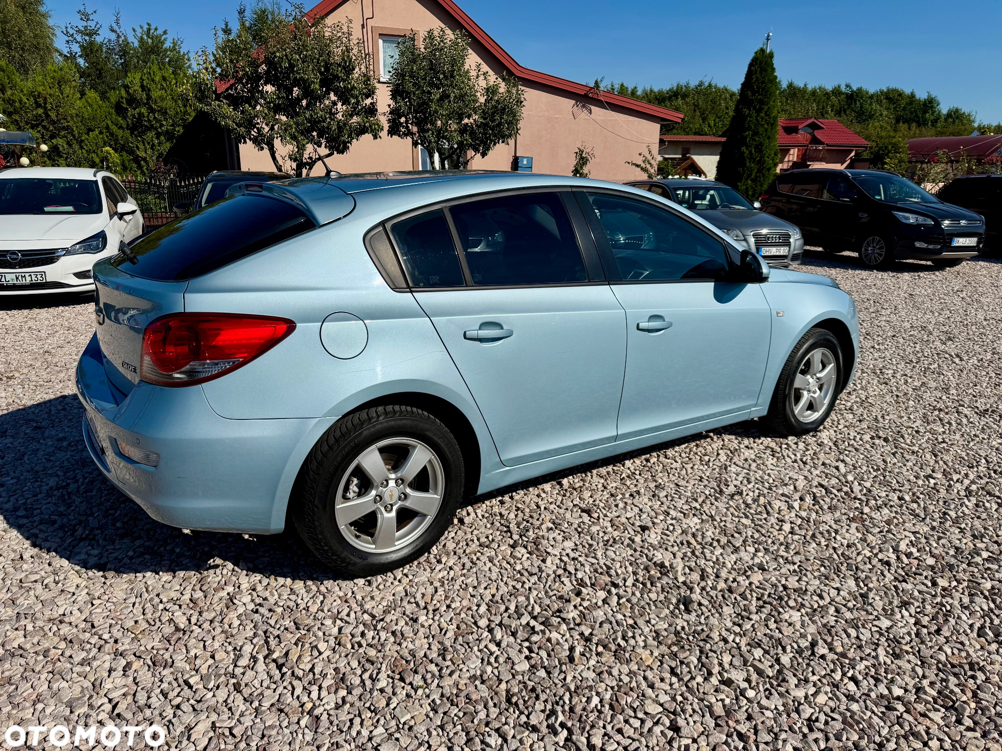 Chevrolet Cruze - 8