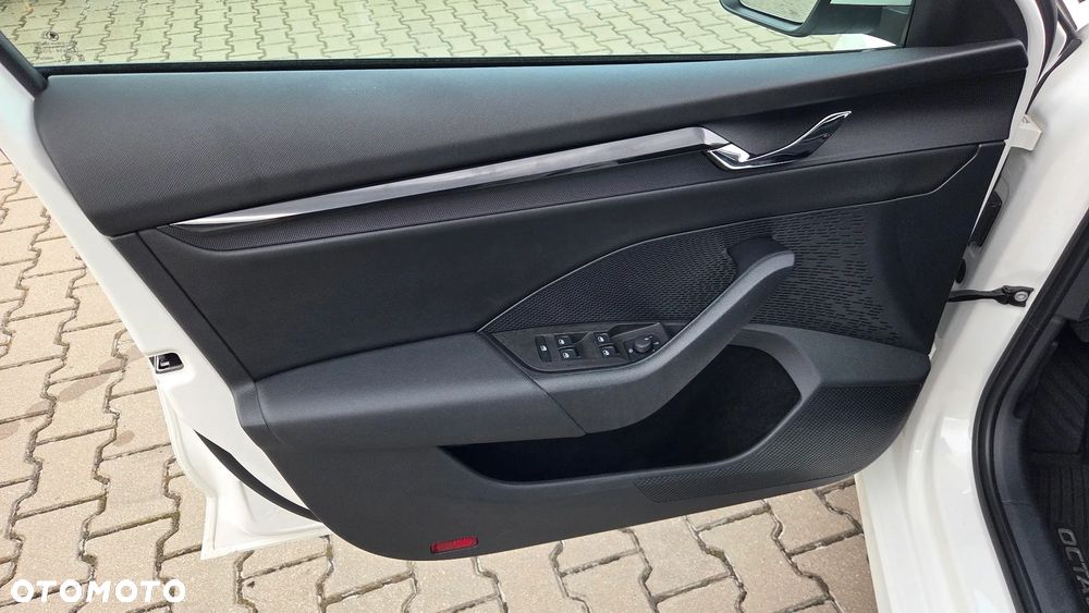 Skoda Octavia 1.0 TSI Active - 20