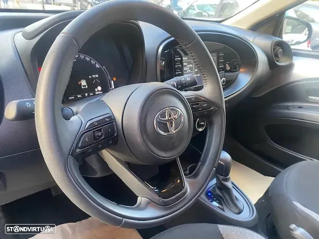 Toyota Aygo X 1.0 Play CVT - 4