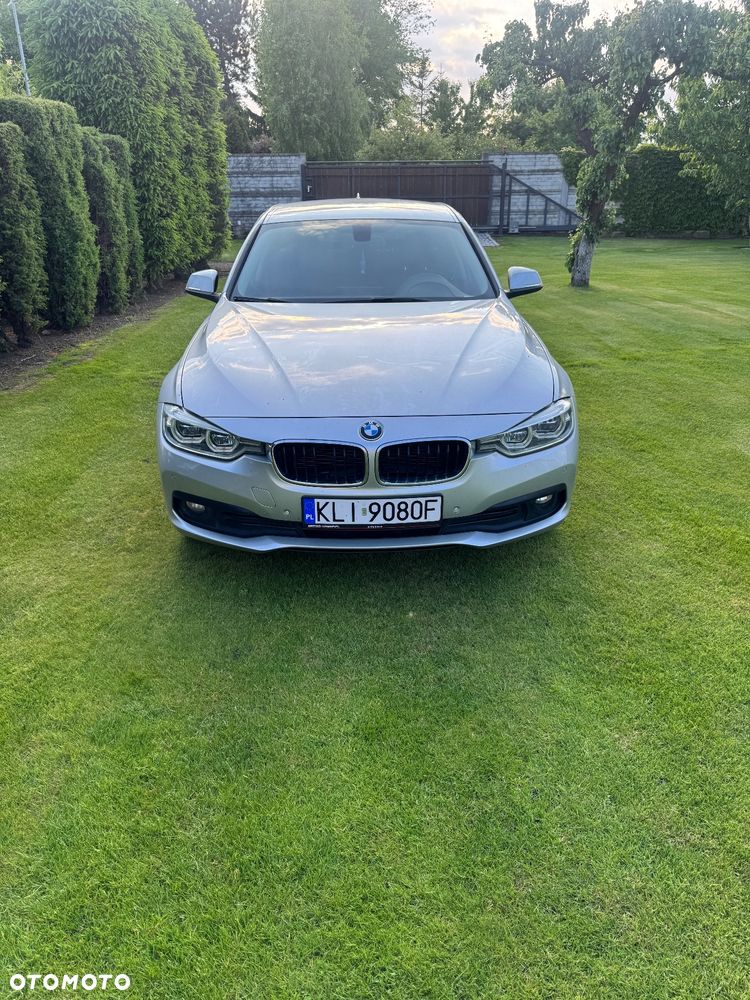 BMW Seria 3 320d xDrive Sport Line - 10