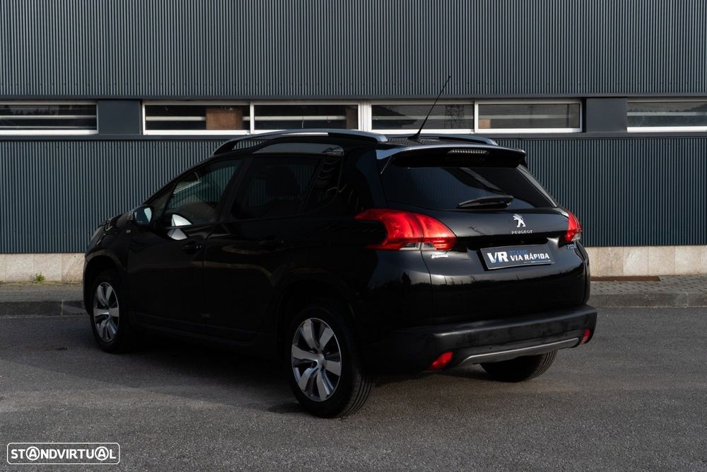 Peugeot 2008 1.2 PureTech Style - 7