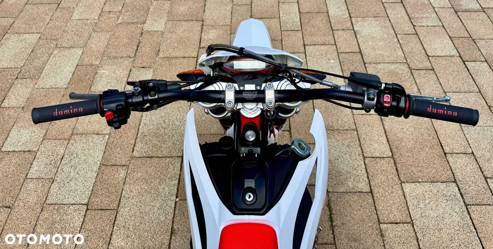 Beta RR - 16