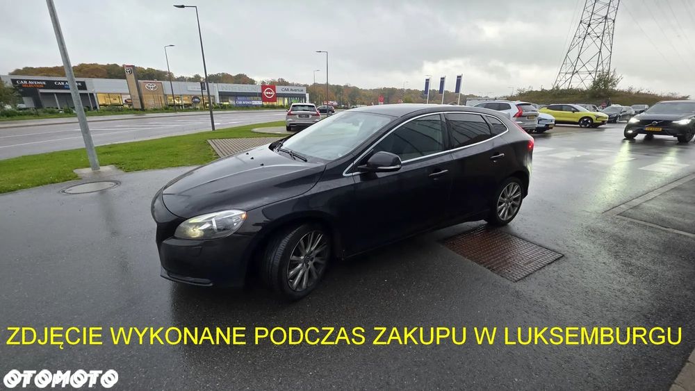 Volvo V40 D3 Summum - 9
