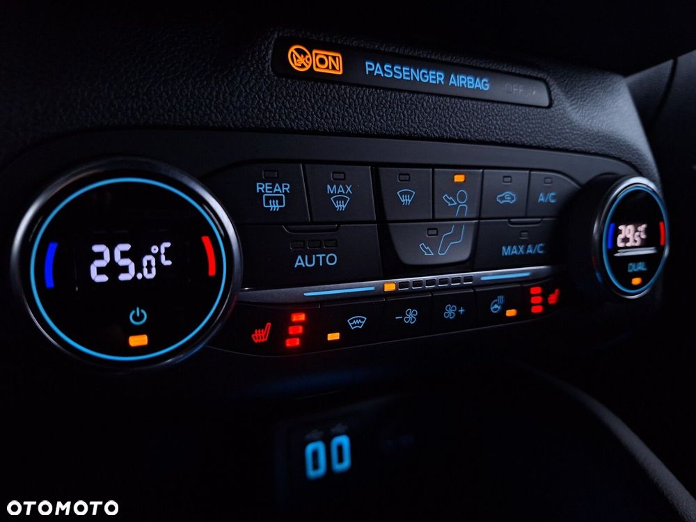 Ford Kuga 2.0 EcoBlue AWD ST-Line - 28